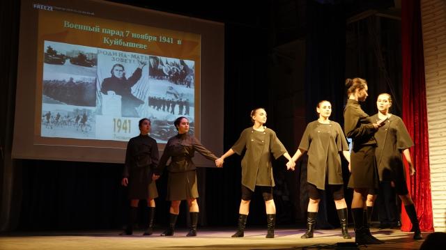Памяти парада 7 ноября 1941г. на пл. Куйбышева