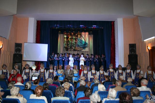 Встреча участников и ветеранов Великой Отечественной войны, тружеников тыла, представителей ЛТО "Лира" в Центре социализации молодежи.